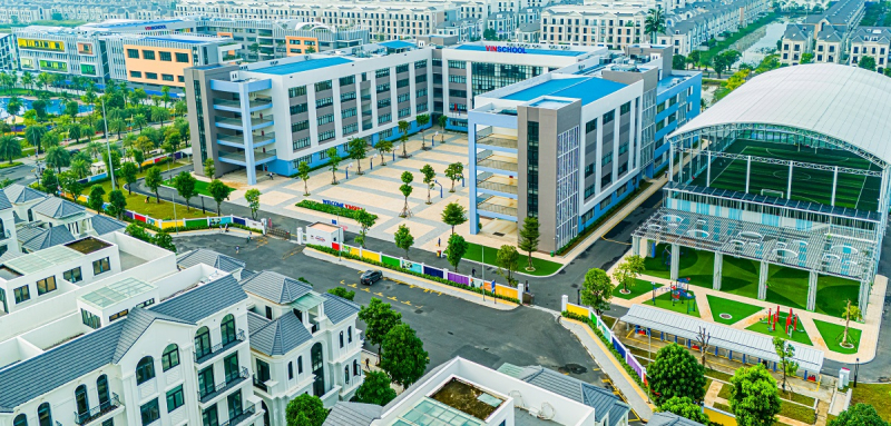 Hệ thống trường liên cấp Vinshool ngay kế cận The Beverly mang đến cho cư dân nhí môi trường giáo dục hiện đại, tiêu chuẩn quốc tế 